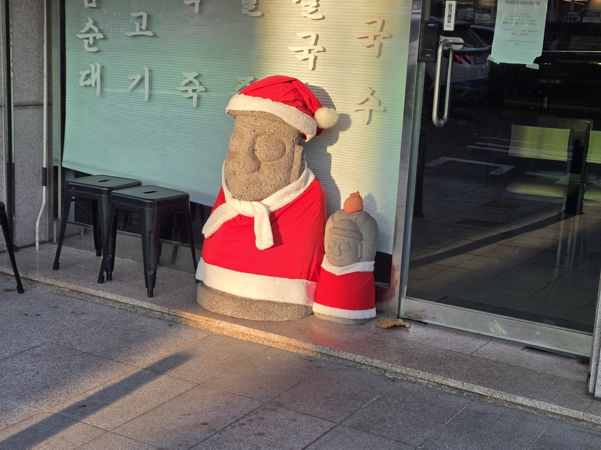 쥬니니가 &ldquo;귀여워서 찍었다"는 그 사진 (관찰일지 원본 사진)